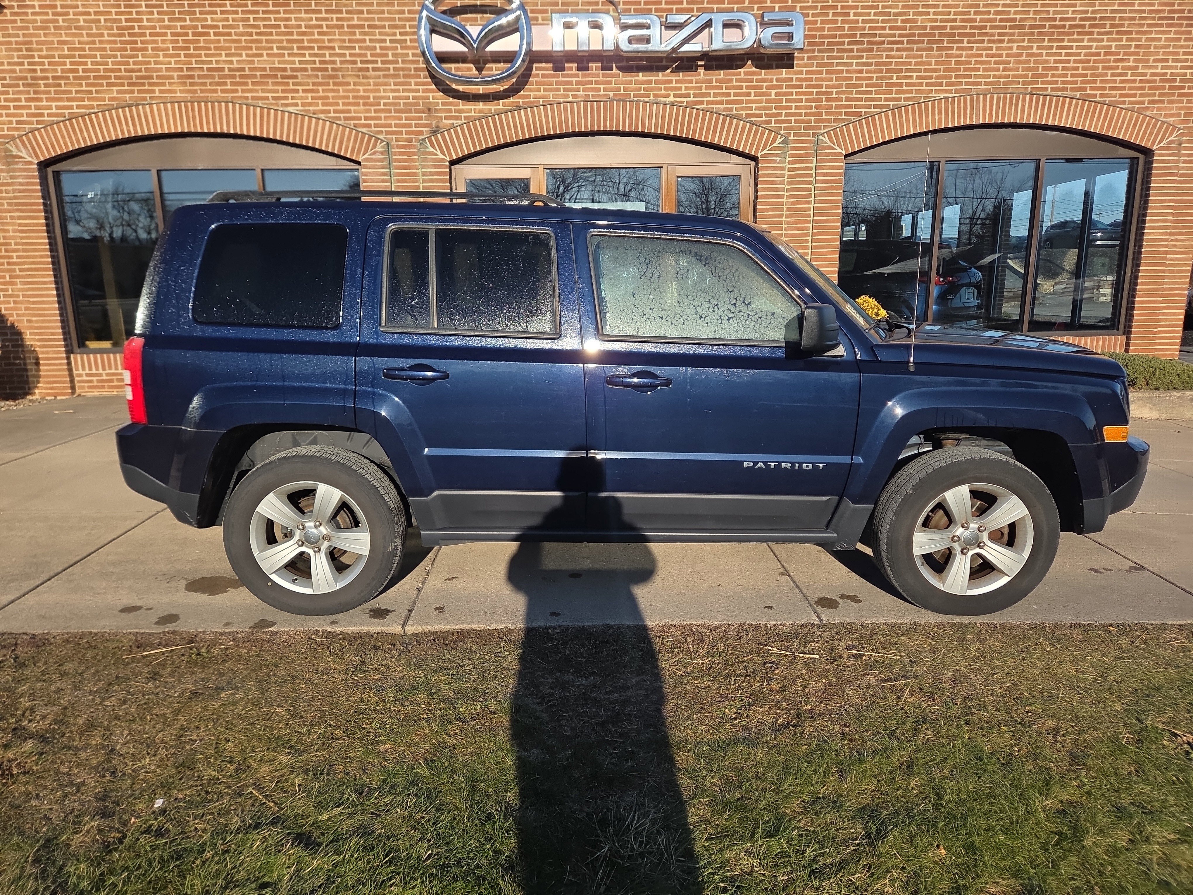 Used 2017 Jeep Patriot Latitude image 2