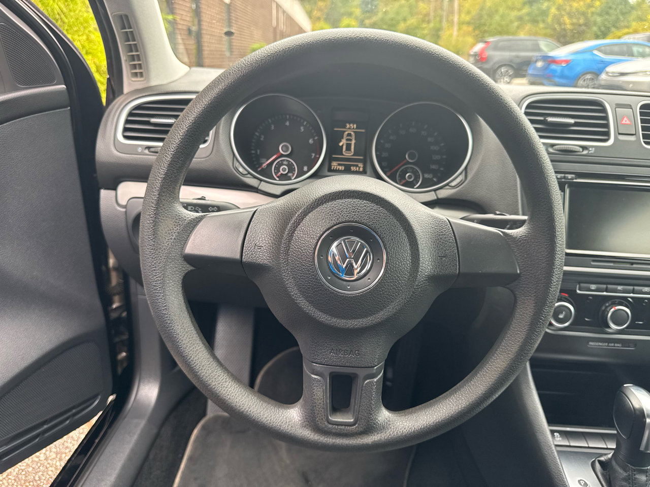 Used 2012 Volkswagen Golf 2-Door image 9