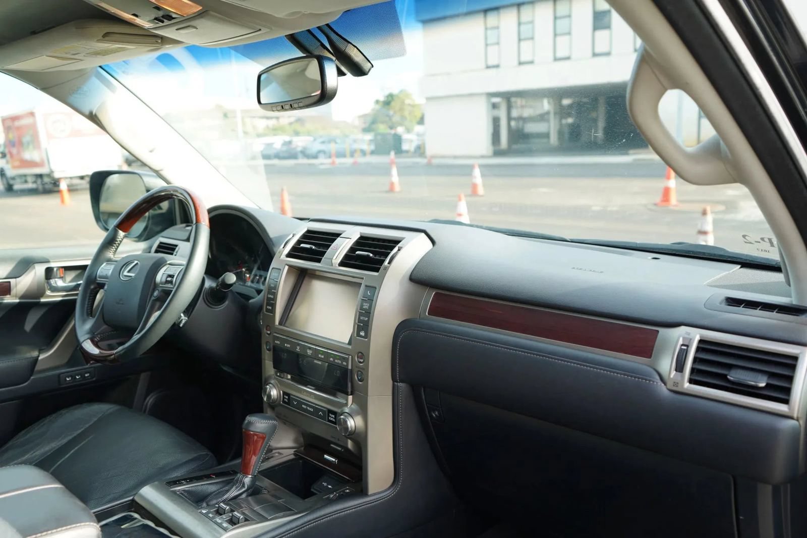 Used 2014 Lexus GX 460 AWD/4WD image 22