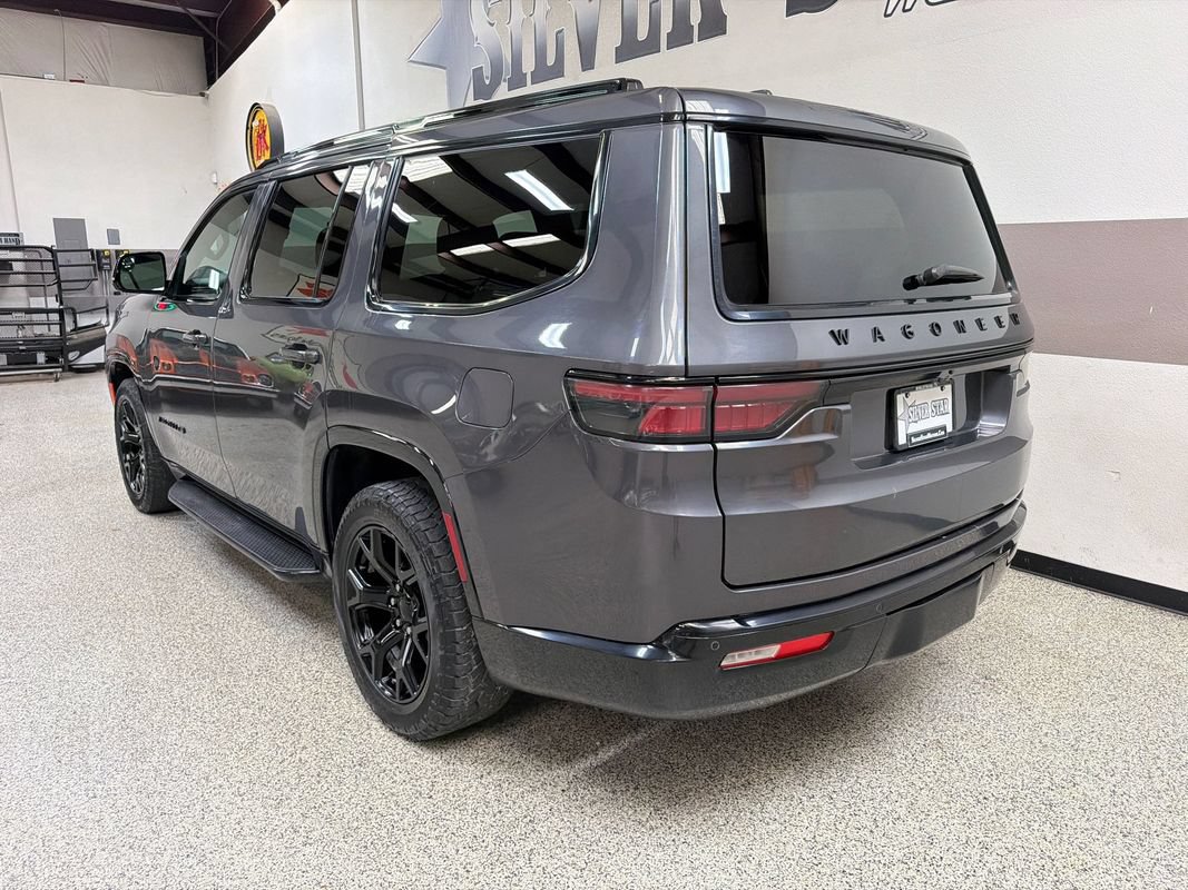 Used 2023 Jeep Wagoneer Series II RWD image 7