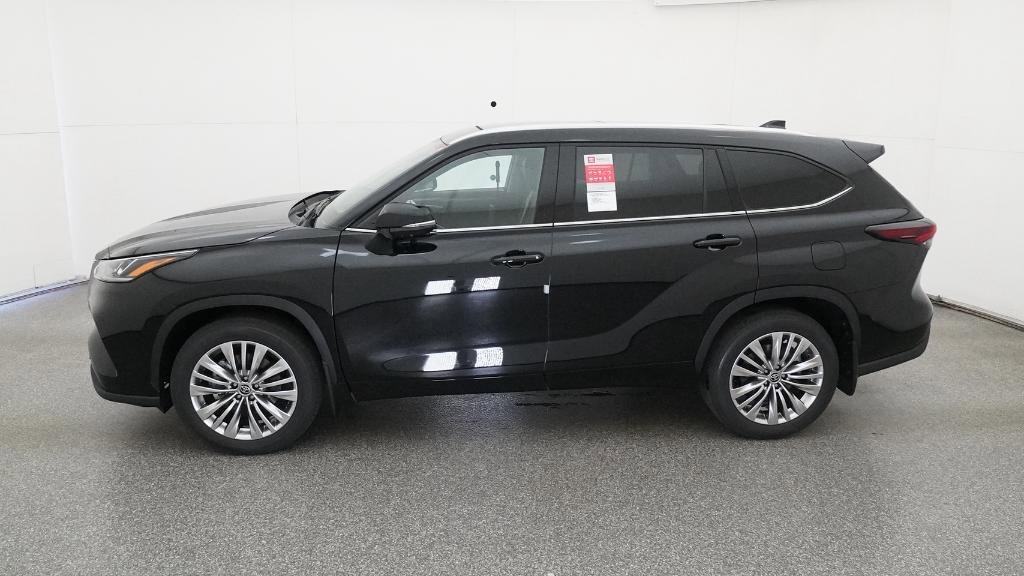 New 2026 Toyota Highlander Platinum AWD/4WD image 17