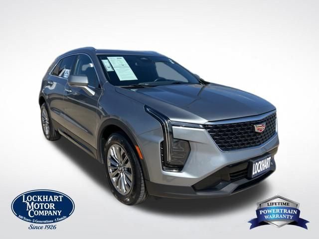 Used 2024 Cadillac XT4 Premium Luxury image 1