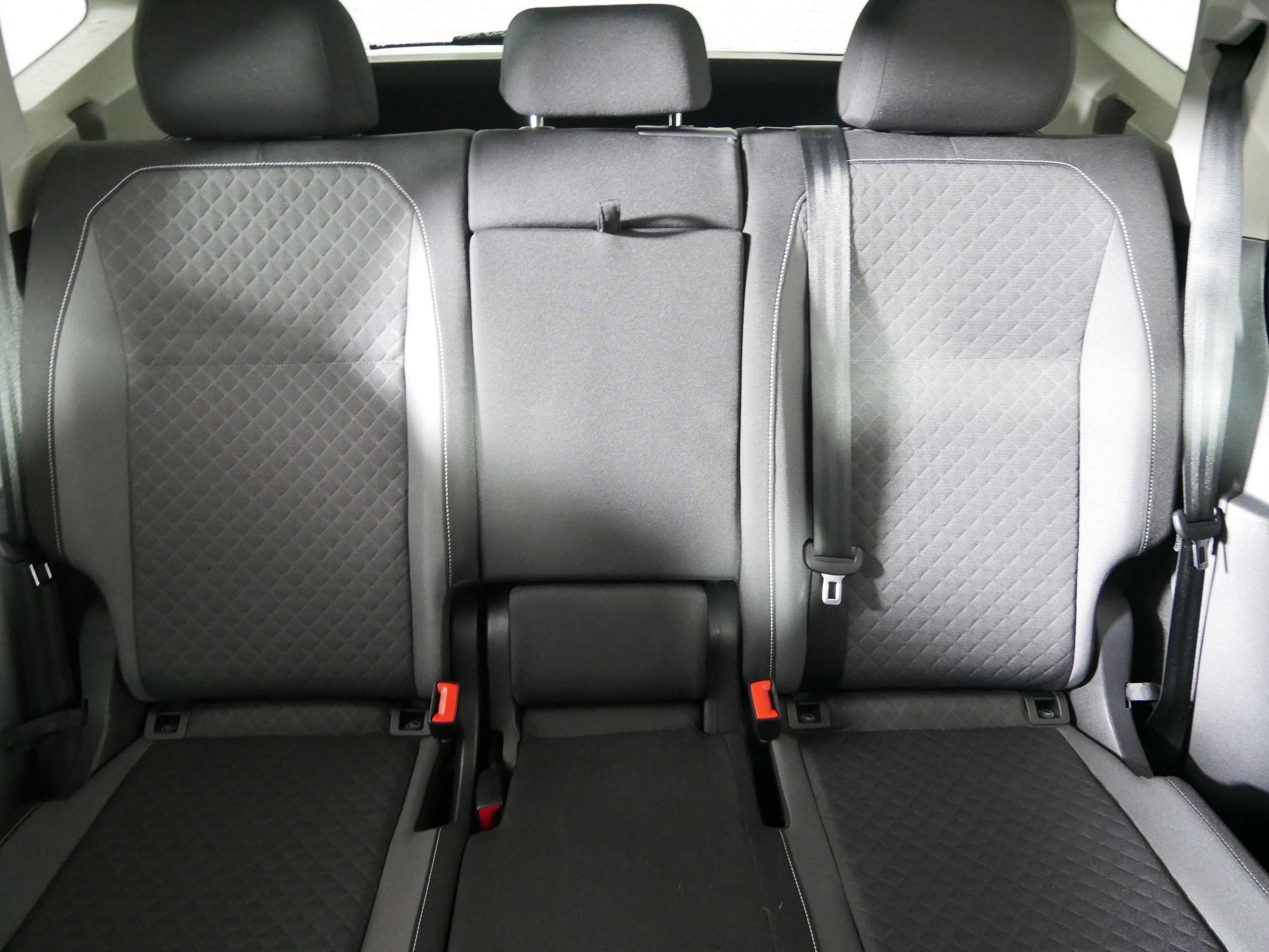 Used 2021 Volkswagen Tiguan S image 13