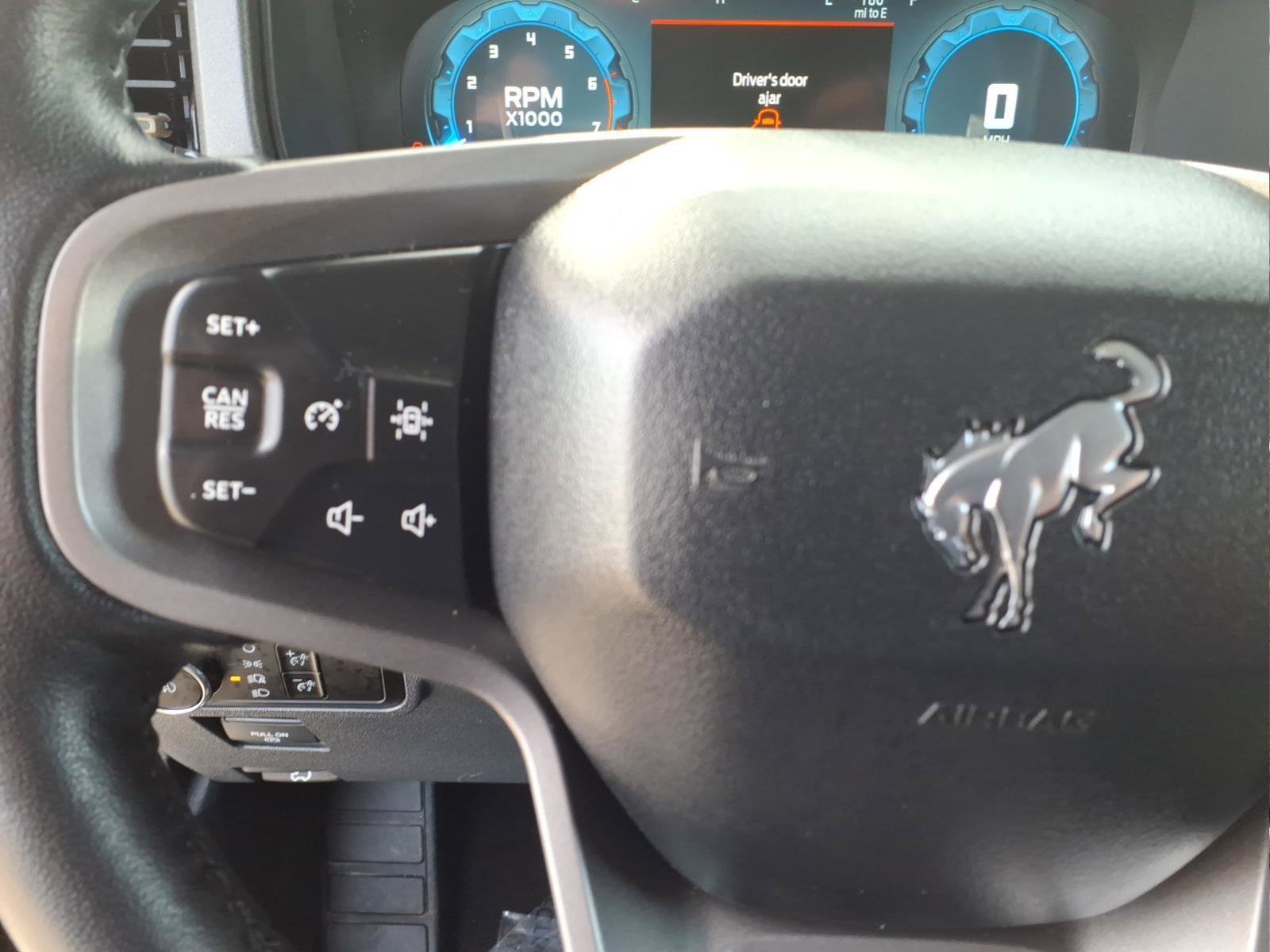 Used 2025 Ford Bronco Badlands AWD/4WD image 23