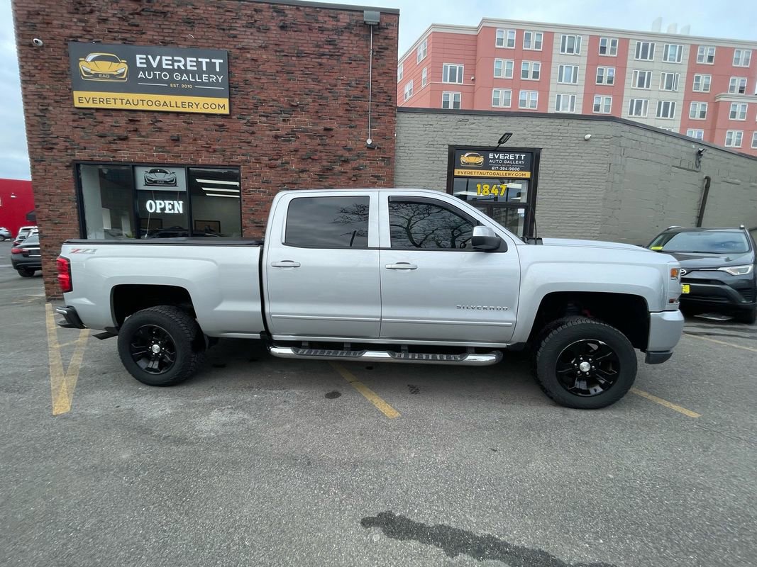 Used 2016 Chevrolet Silverado 1500 LT w/ All Star Edition image 3