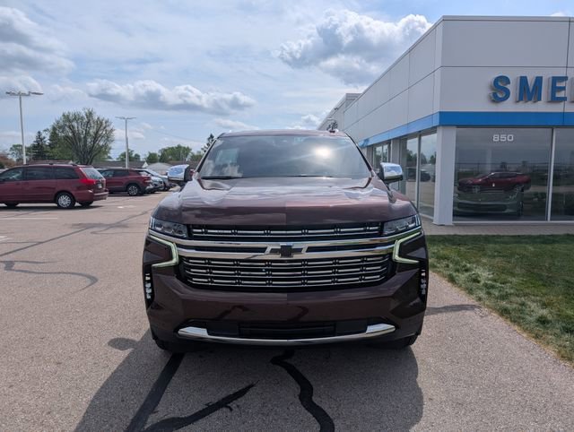 Used 2023 Chevrolet Tahoe Premier w/ Premium Package AWD/4WD image 2