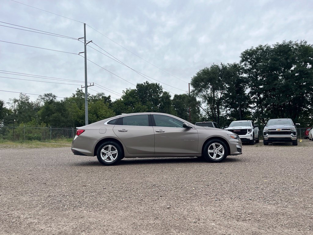 Used 2023 Chevrolet Malibu LT w/ Driver Confidence Package FWD image 6