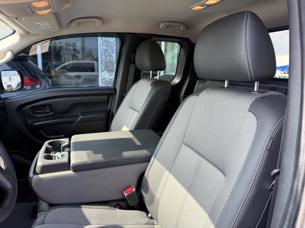 Used 2021 Nissan Titan S w/ S Utility Package image 11