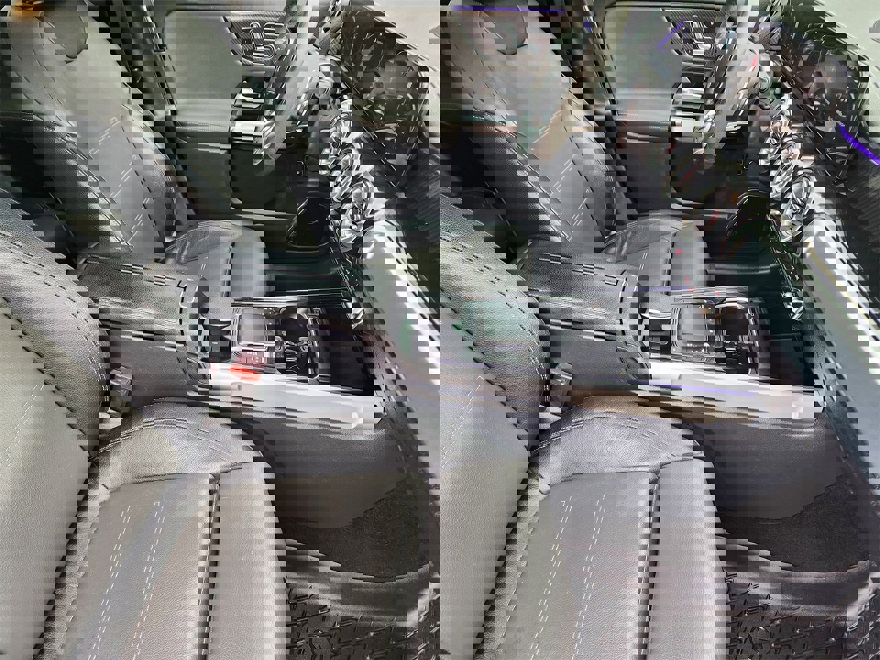 Used 2023 Mercedes-Benz GLB 35 AMG 4MATIC image 13