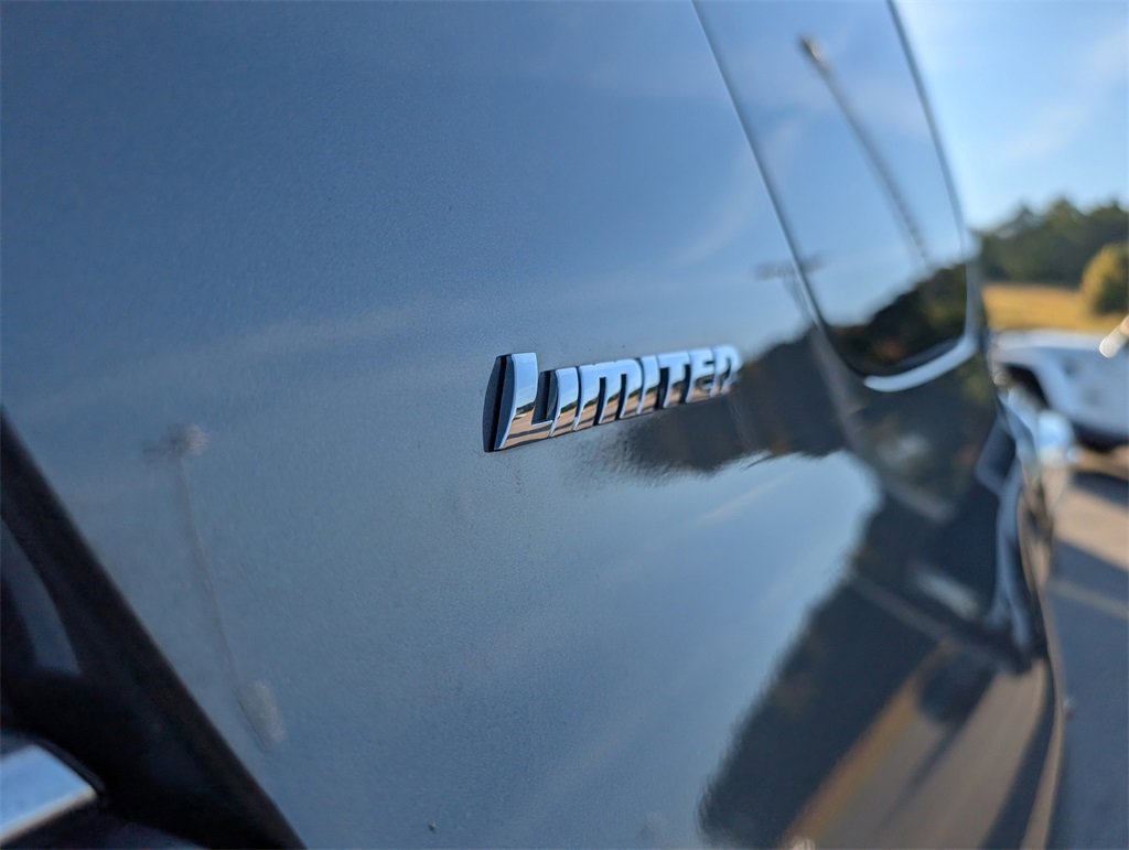 Used 2023 Toyota 4Runner Limited image 10
