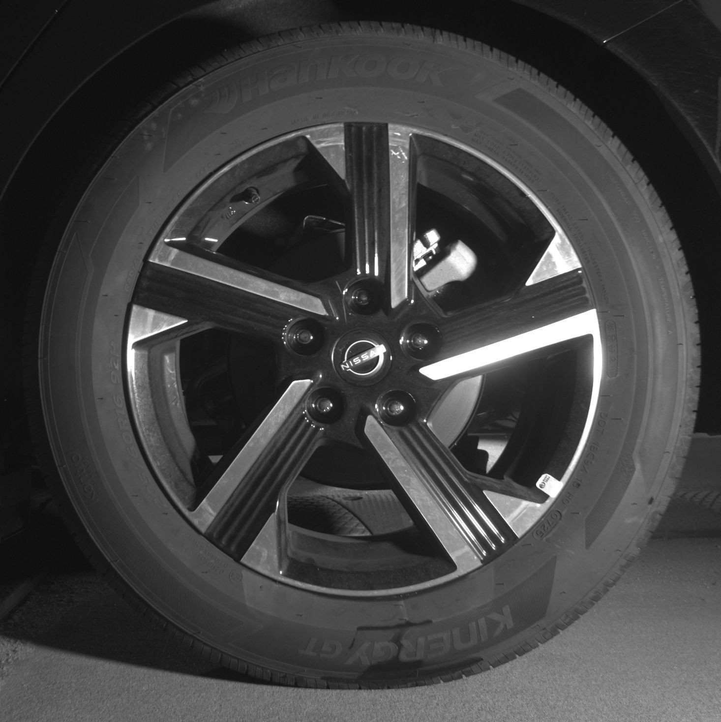 Used 2025 Nissan Sentra SV FWD image 17