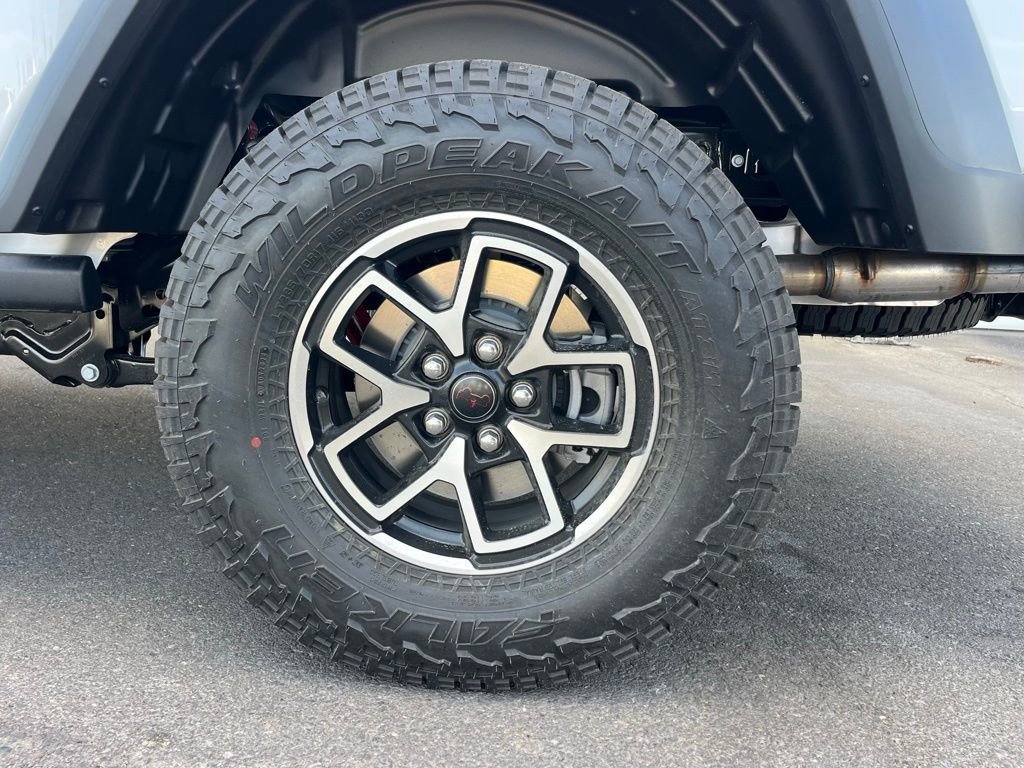 New 2025 Jeep Gladiator Rubicon w/ Convenience Group image 32
