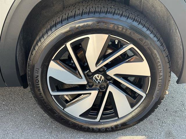 Used 2024 Volkswagen Atlas SE image 14