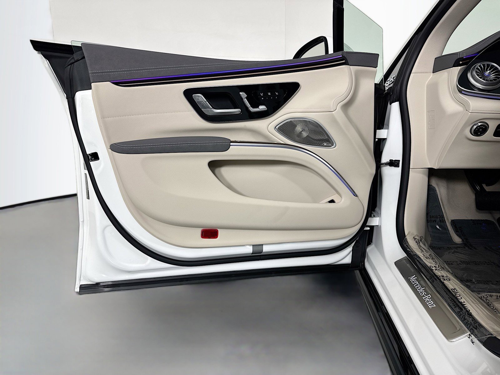 New 2026 Mercedes-Benz EQS 580 4MATIC Sedan image 20