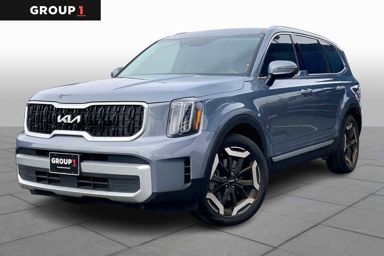 Used 2024 Kia Telluride EX w/ EX Captain's Chair Package