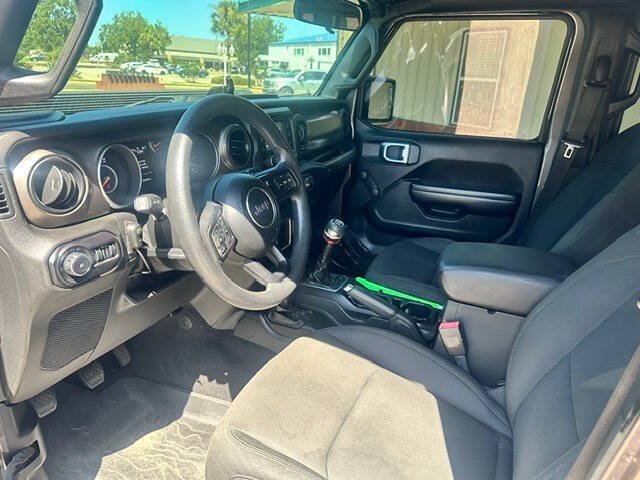 Used 2018 Jeep Wrangler Unlimited Sport AWD/4WD image 14