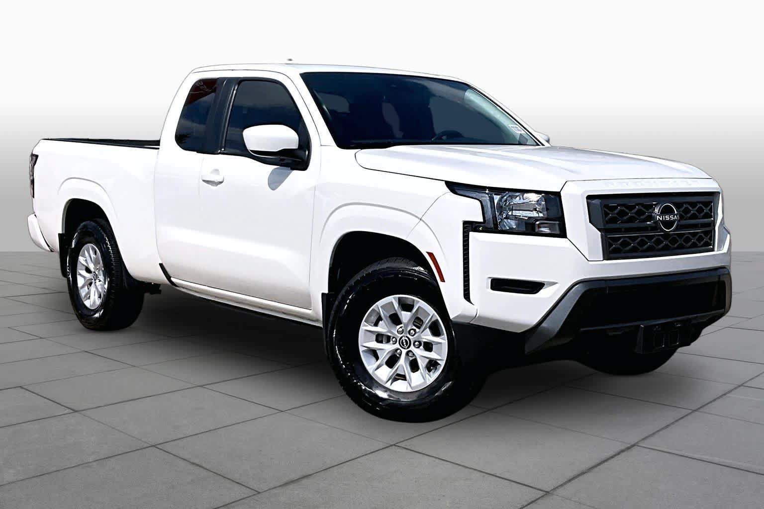 Certified 2024 Nissan Frontier SV w/ Technology Package RWD image 3