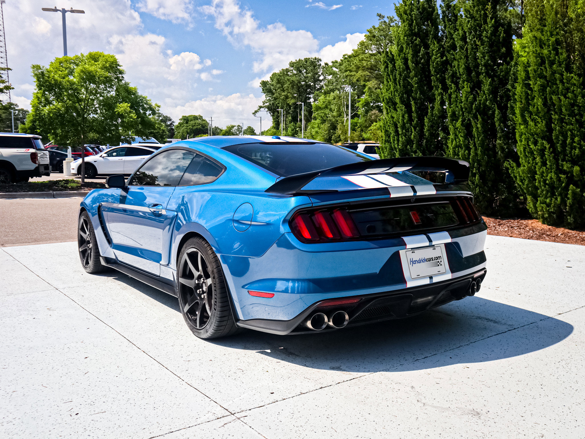 Used 2020 Ford Mustang Shelby GT350R w/ GT350R Equipment Group 920A RWD image 8