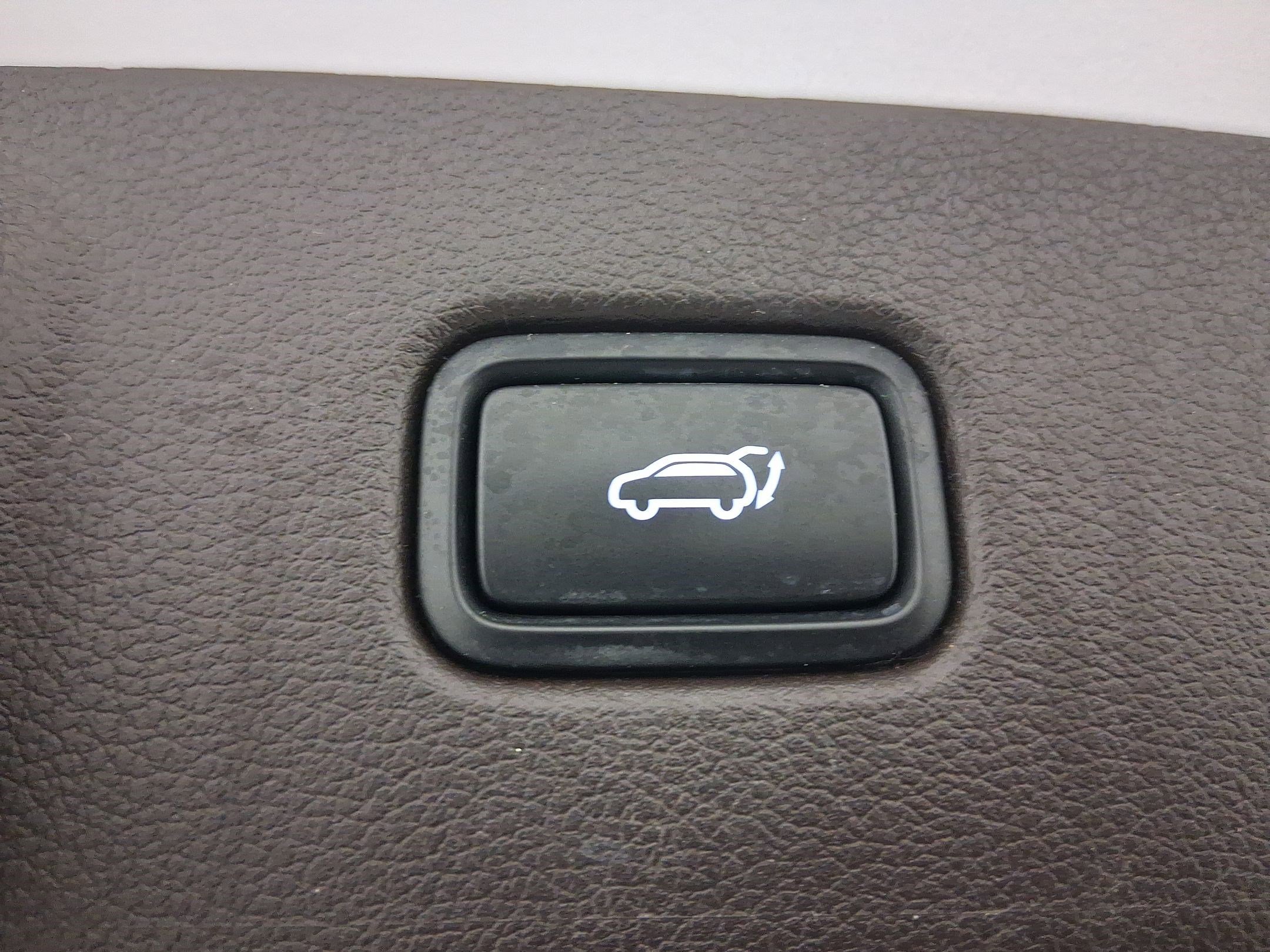 Used 2020 Hyundai Palisade Limited image 32