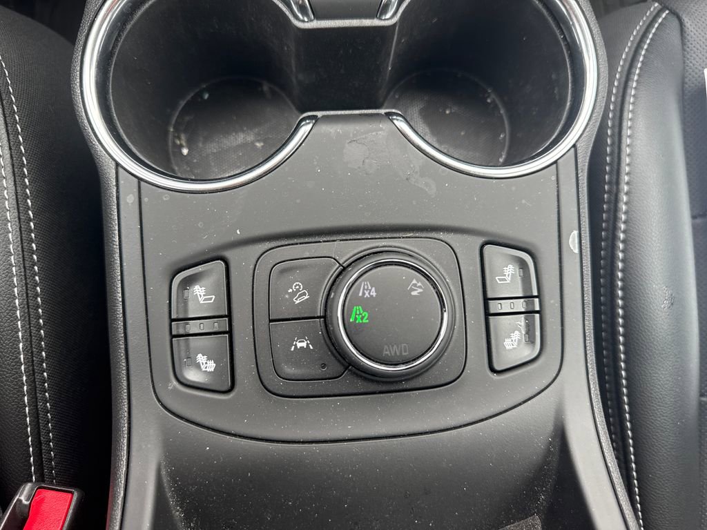 Used 2024 GMC Terrain SLT w/ Elevation Edition AWD/4WD image 10