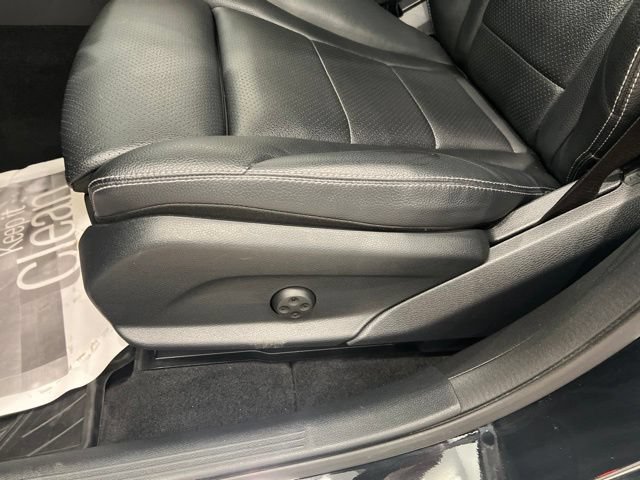 Used 2021 Mercedes-Benz GLC 300 4MATIC image 9