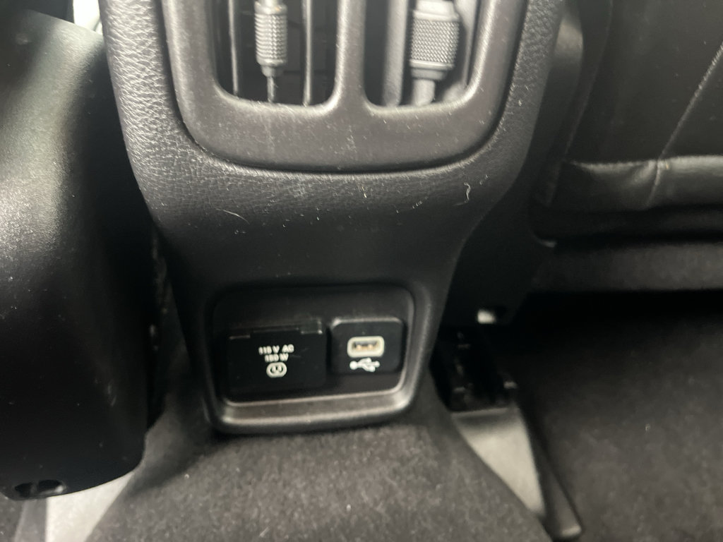 Used 2018 Jeep Compass Limited w/ Navigation Group AWD/4WD image 31