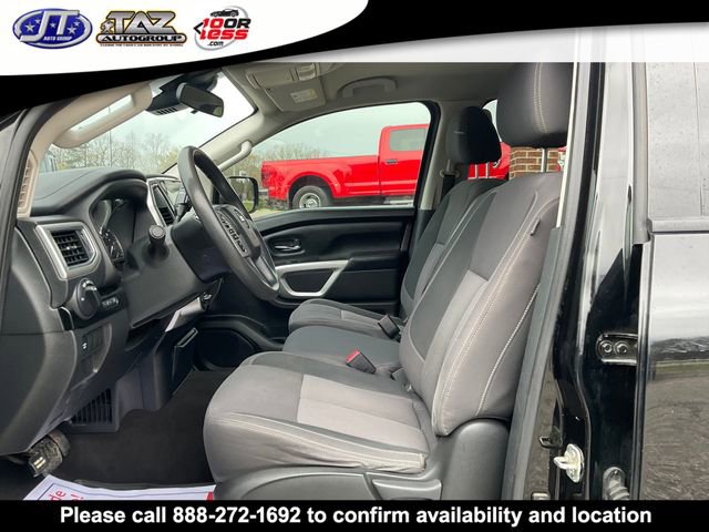 Used 2020 Nissan Titan SV image 10