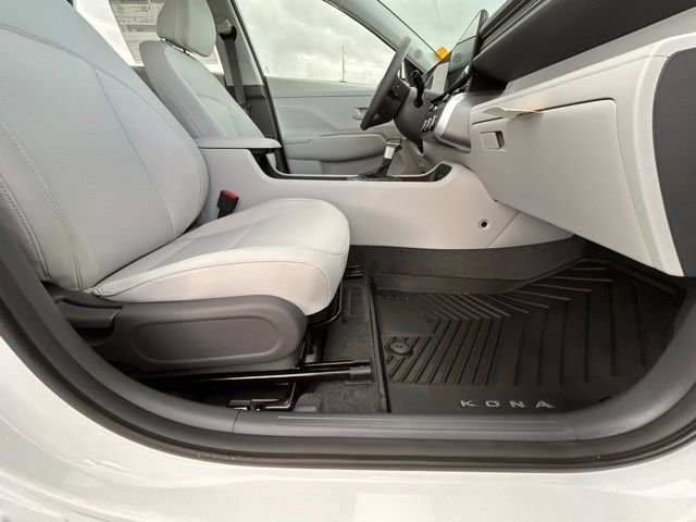 New 2026 Hyundai Kona SE image 24