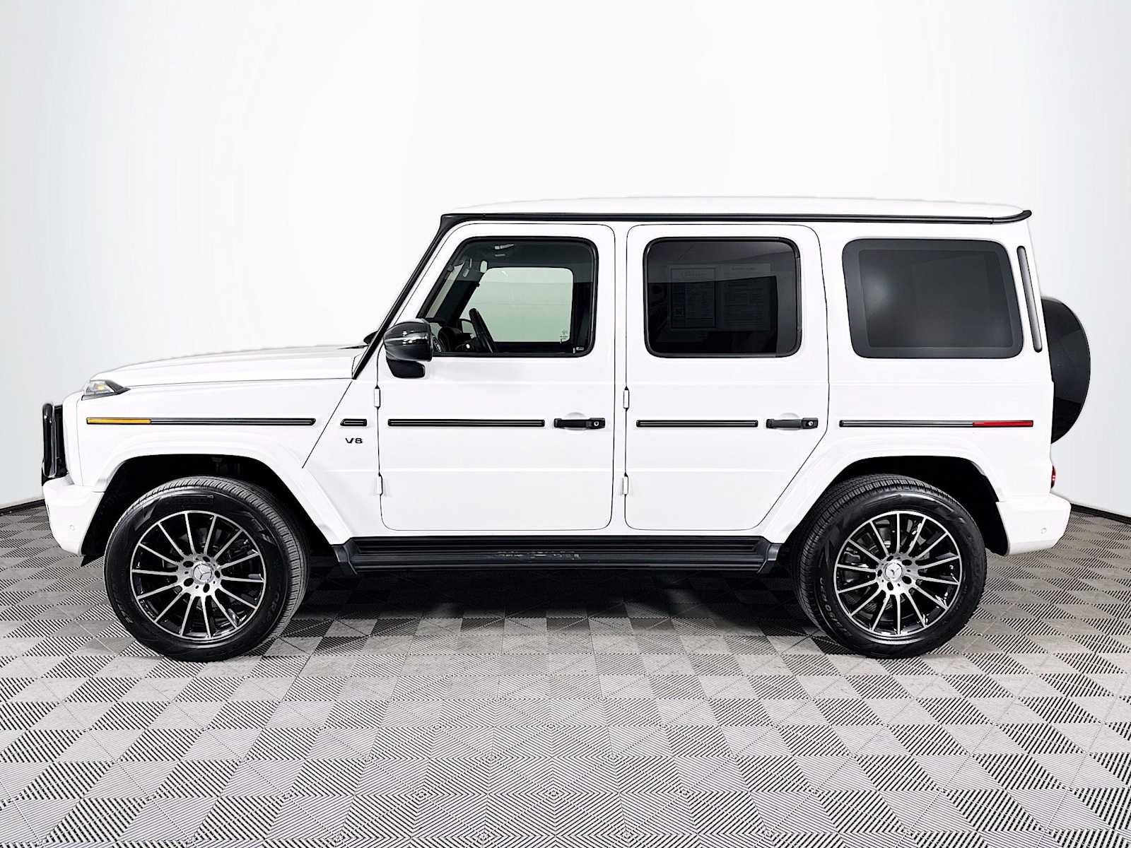 Used 2024 Mercedes-Benz G 550 G 550 4MATIC image 8