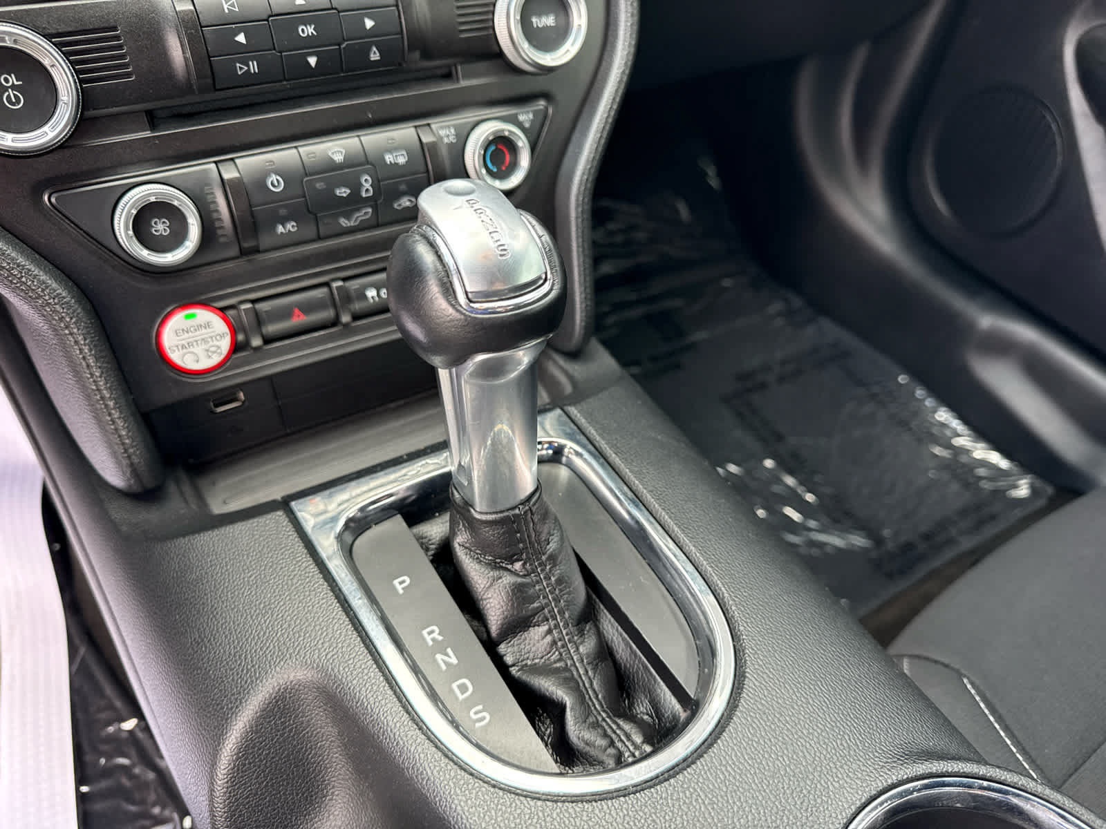 Used 2016 Ford Mustang Coupe RWD image 20