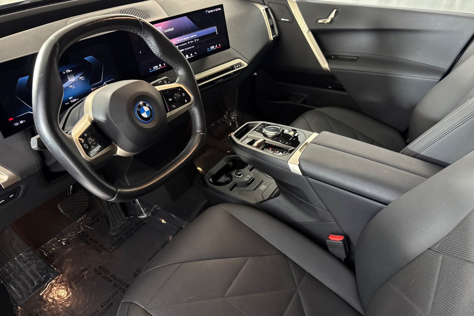 Certified 2024 BMW iX xDrive50 w/ Convenience Package AWD/4WD image 4