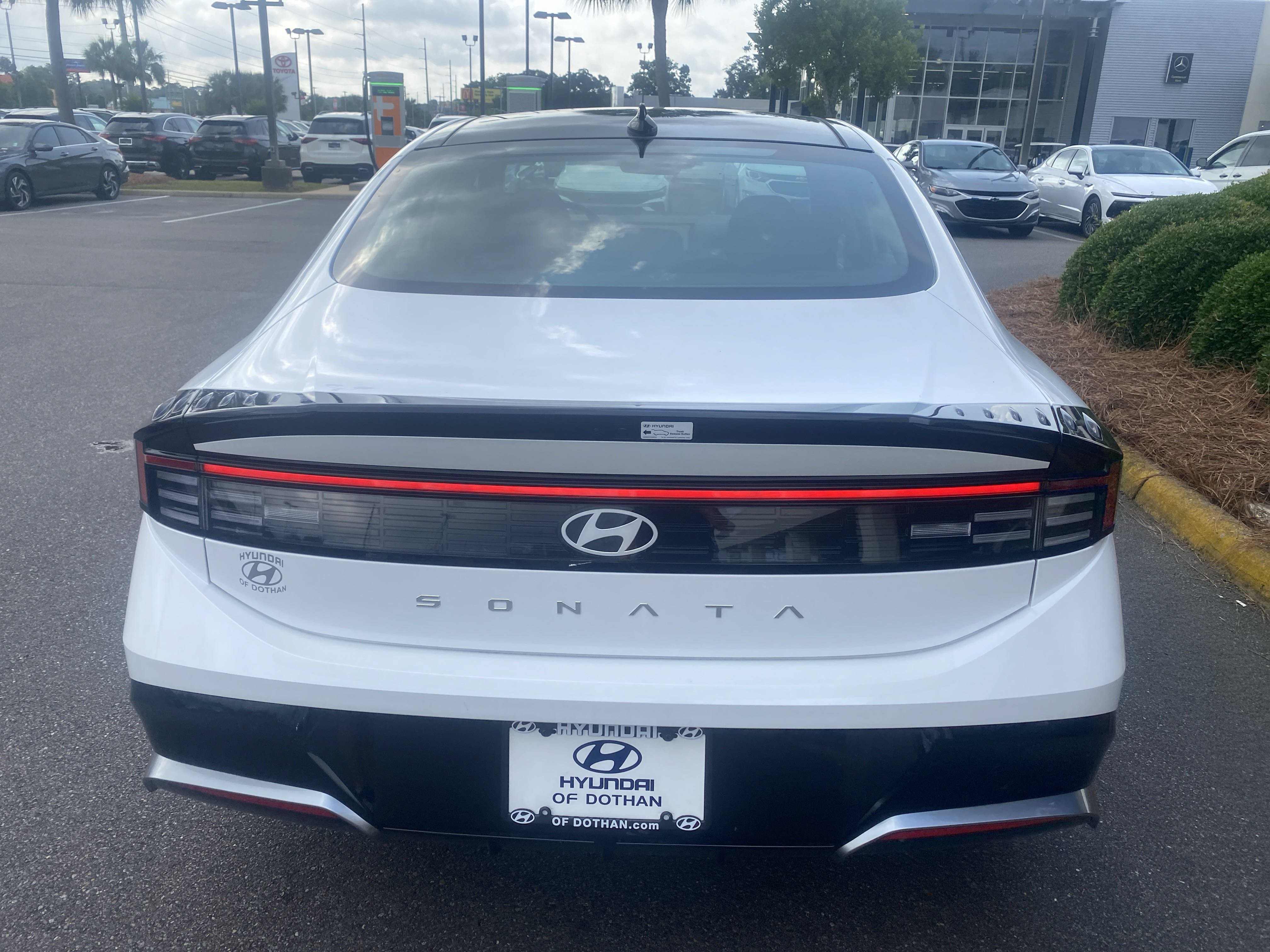 Certified 2025 Hyundai Sonata SEL FWD image 3