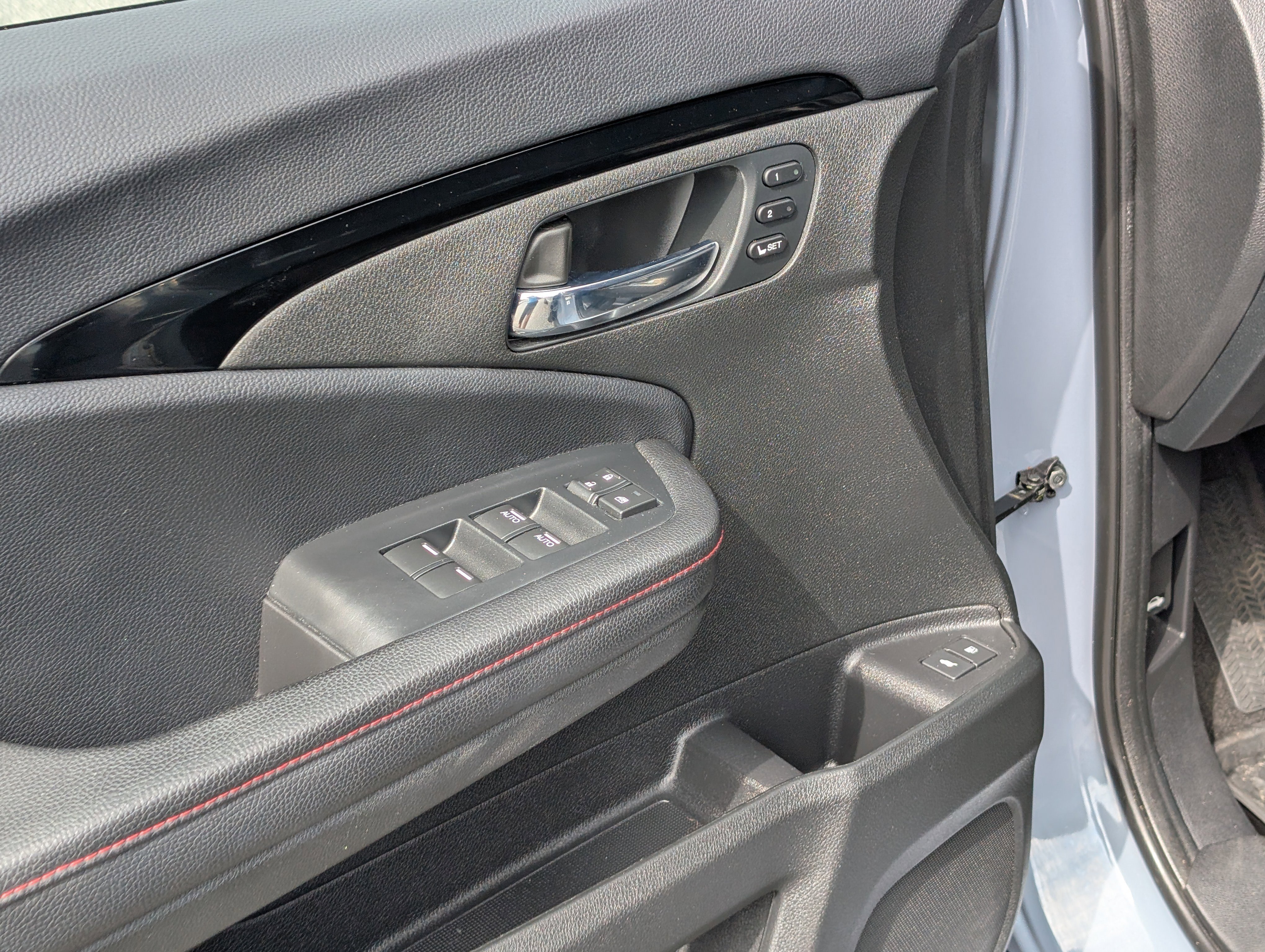 Used 2022 Honda Pilot Black Edition image 33