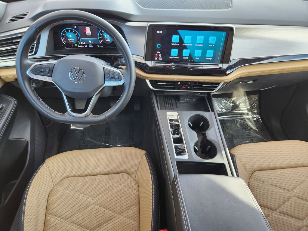 Used 2025 Volkswagen Atlas Cross Sport SE image 16