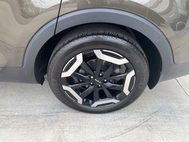 Used 2023 Kia Telluride EX X-Line AWD/4WD image 13