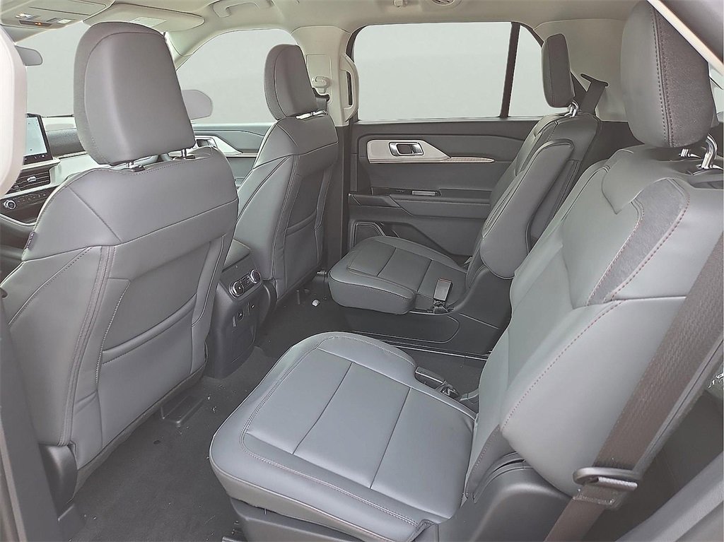 New 2026 Ford Explorer Active image 10