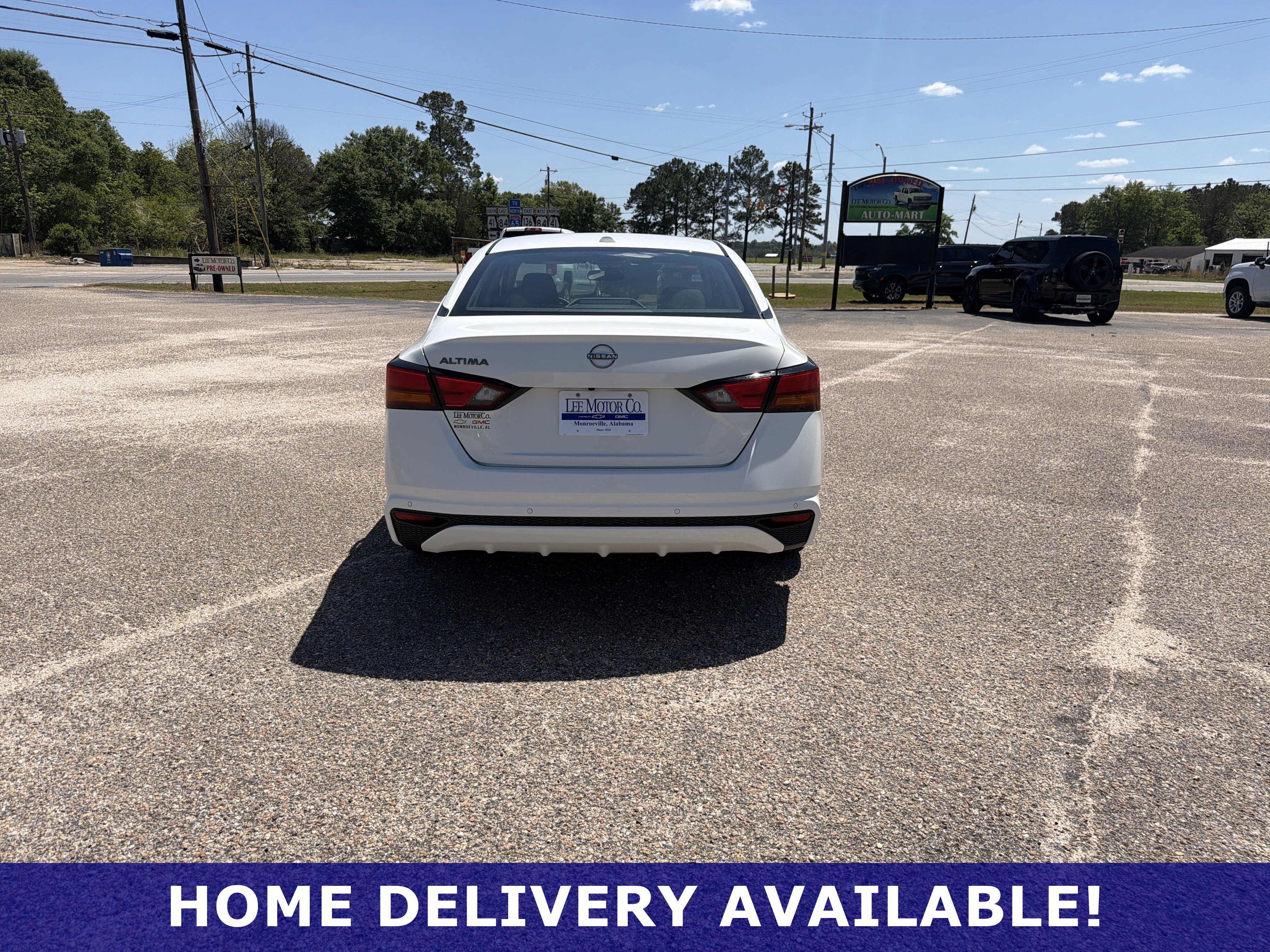 Used 2025 Nissan Altima 2.5 SV FWD image 10