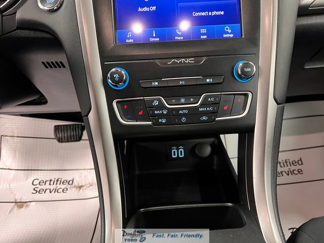 Used 2020 Ford Fusion SE image 39