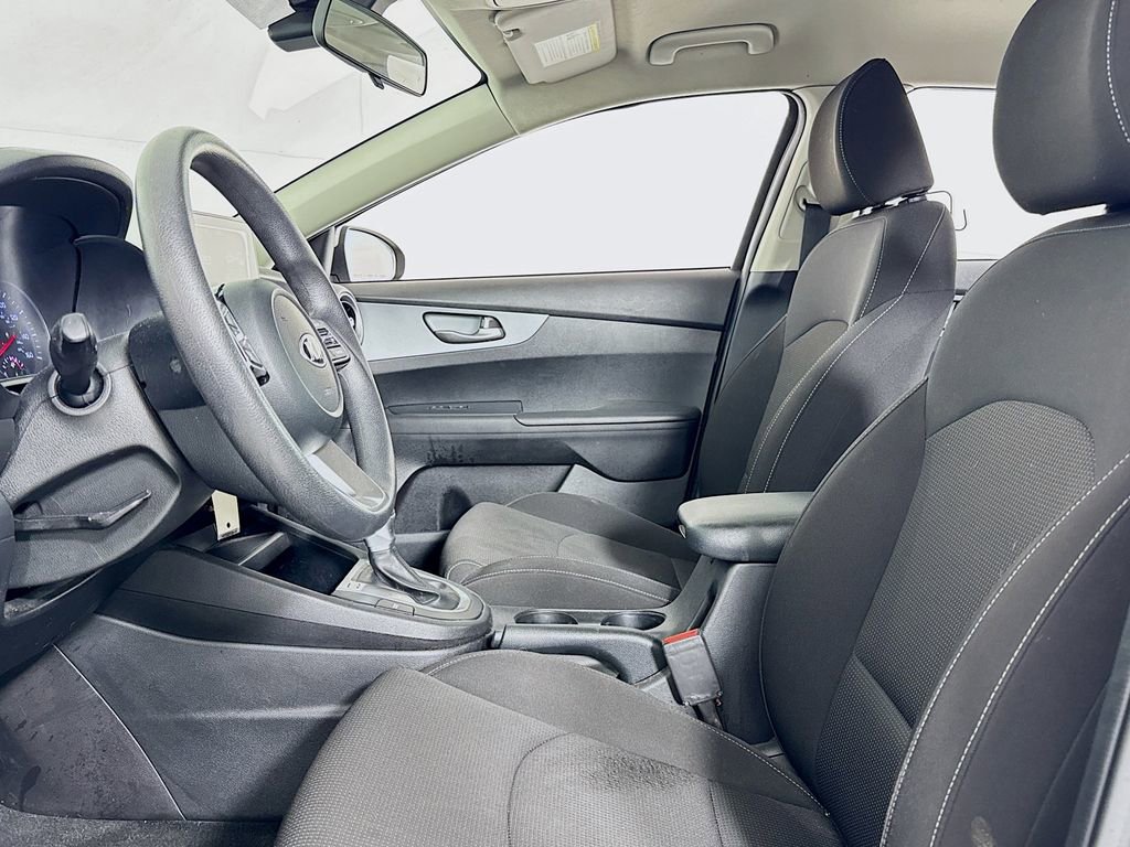 Used 2021 Kia Forte LXS image 9