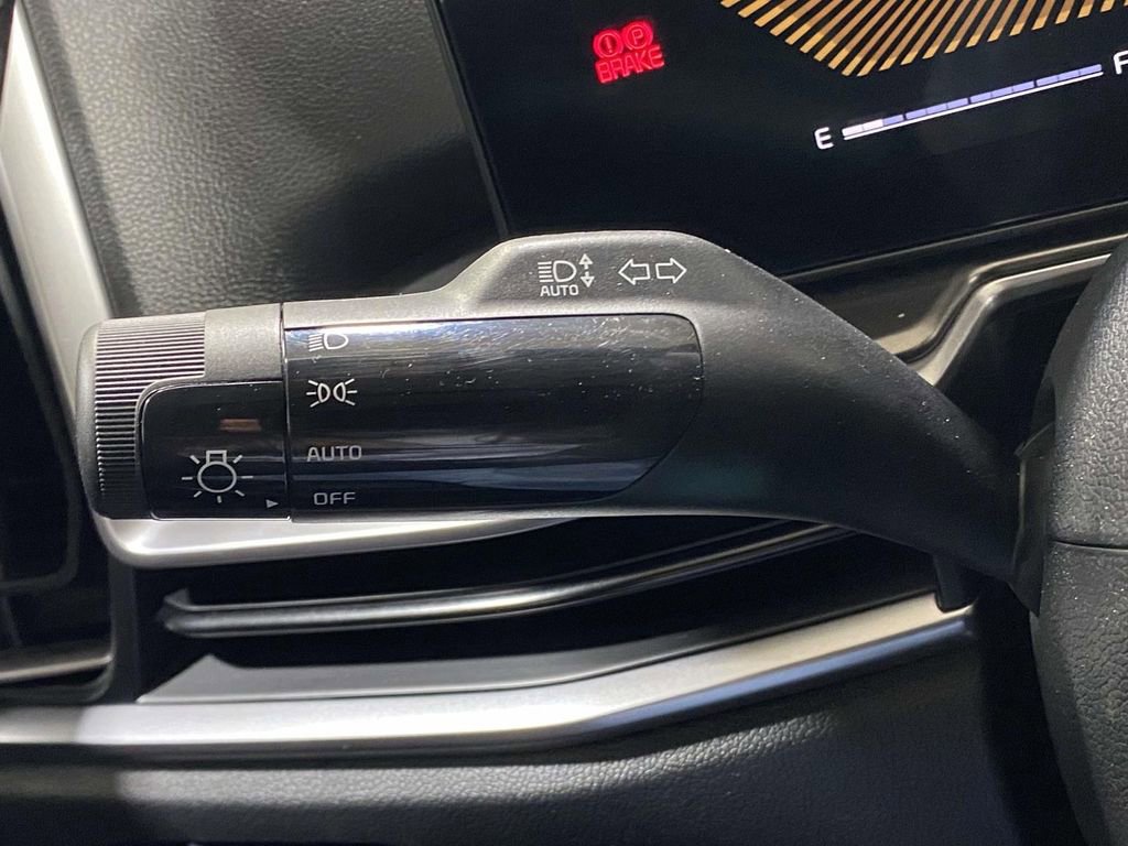 New 2026 Kia Sorento LX FWD image 23