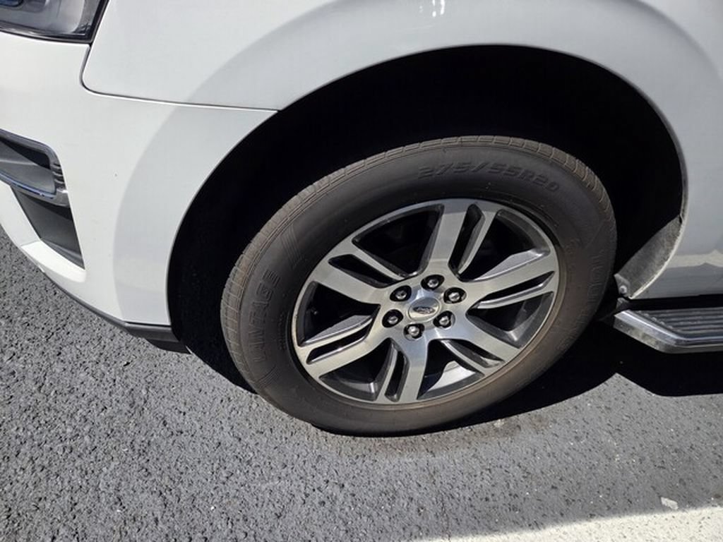 Used 2023 Ford Expedition Limited RWD image 2