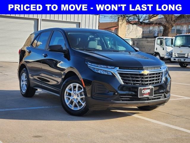 Used 2024 Chevrolet Equinox LS w/ LS Convenience Package image 2