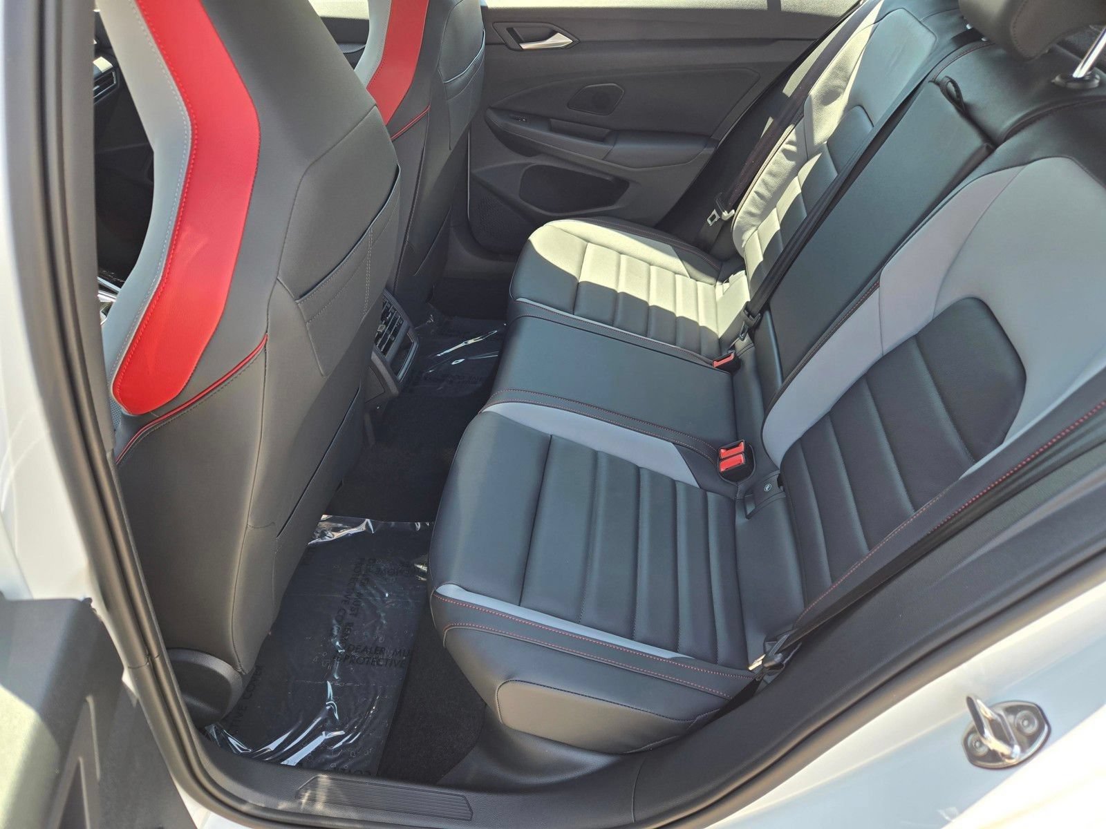 New 2026 Volkswagen GTI SE FWD image 8
