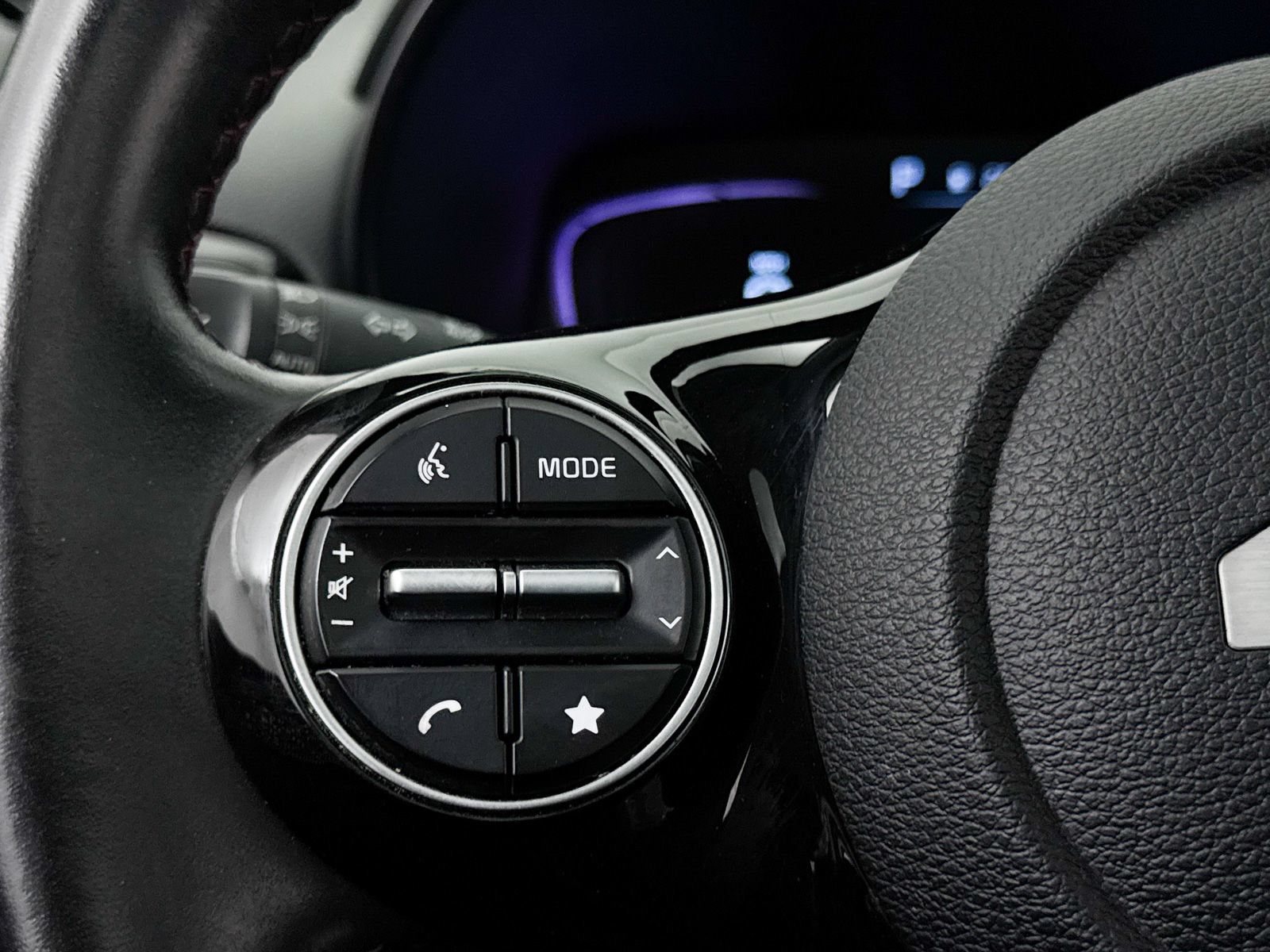 Certified 2023 Kia Soul GT-Line FWD image 34
