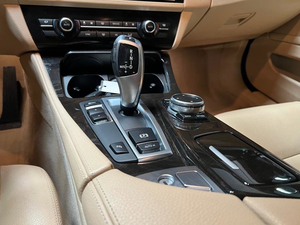 Used 2015 BMW 528i Sedan image 24
