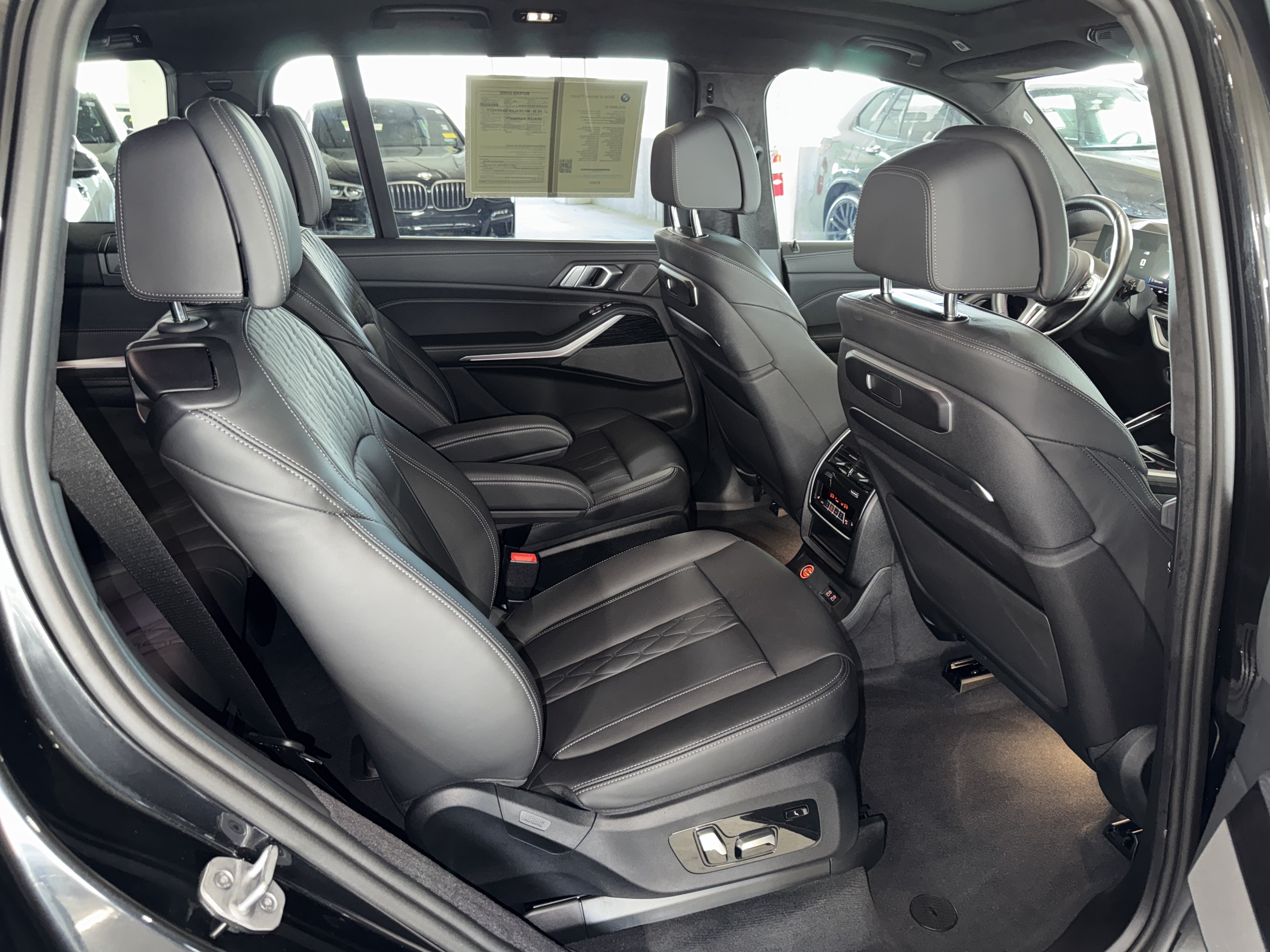 Used 2024 BMW X7 M60i w/ Executive Package AWD/4WD image 12