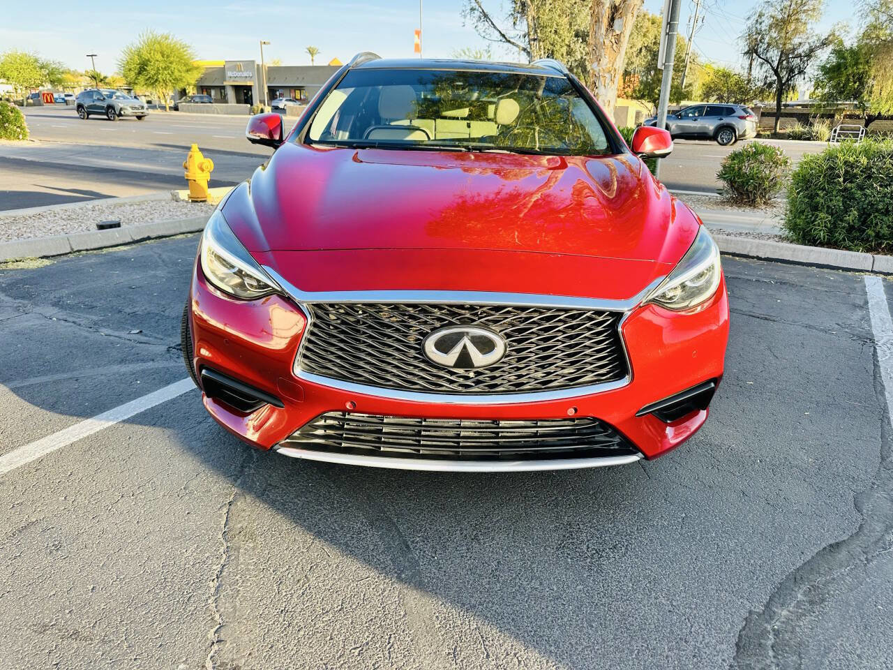 Used 2019 INFINITI QX30 w/ Navigation Package image 2