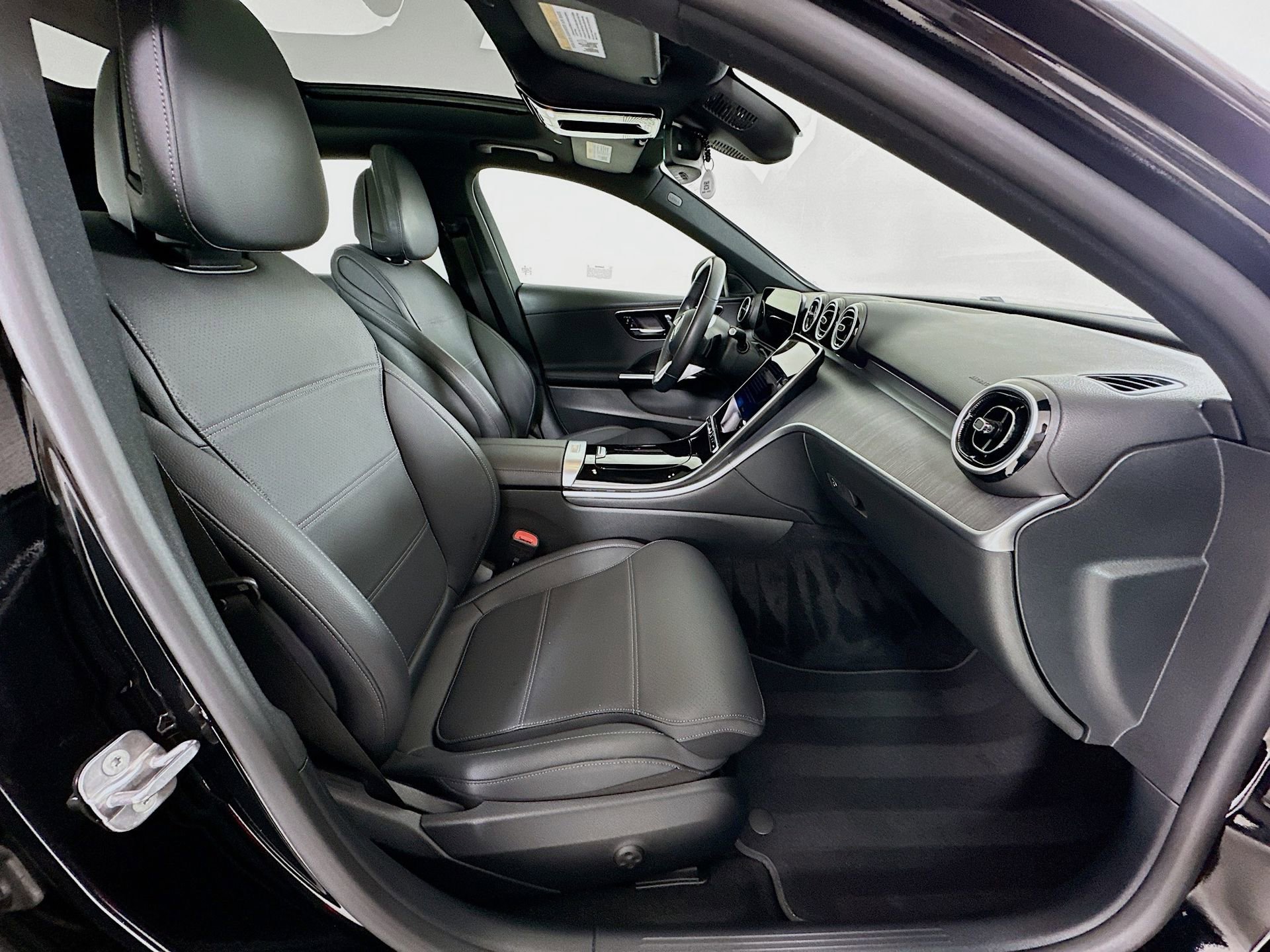 Certified 2025 Mercedes-Benz C 300 Sedan image 30