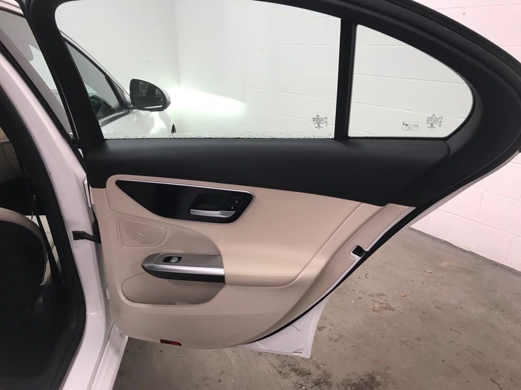 Used 2023 Mercedes-Benz C 300 4MATIC Sedan image 31