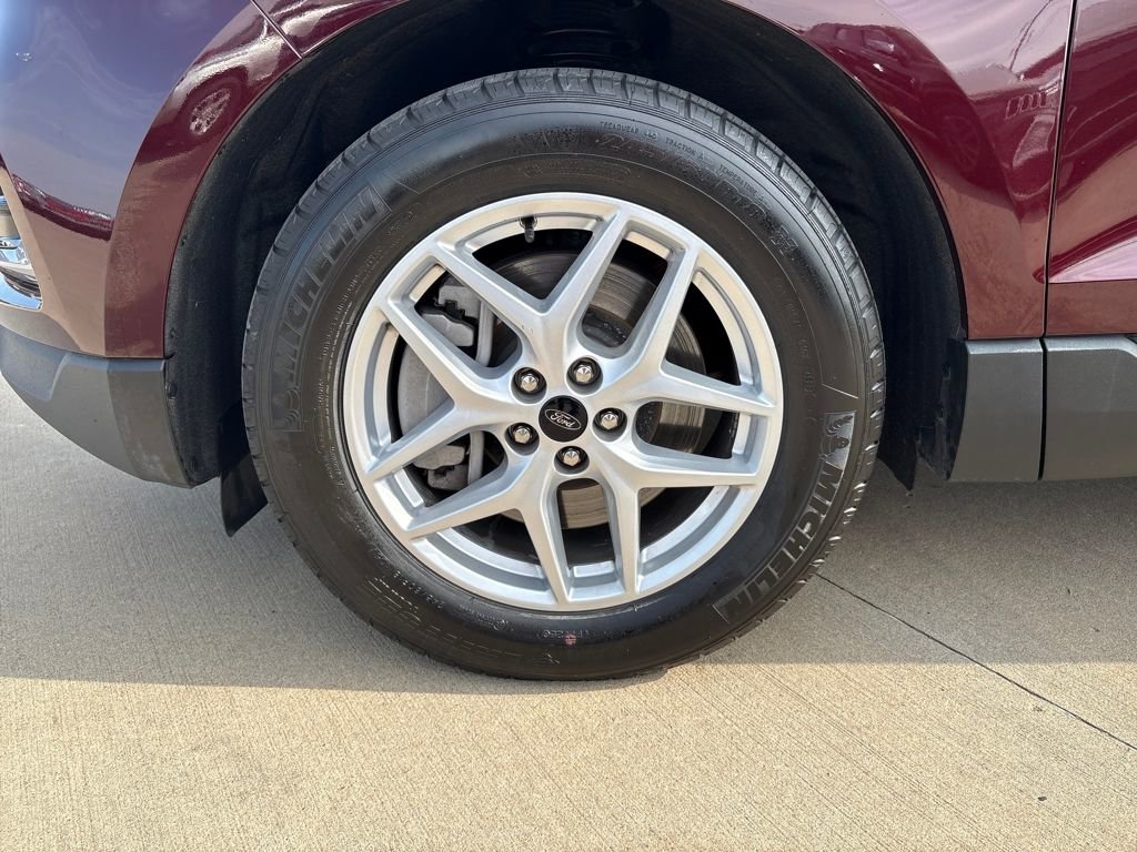 Used 2024 Ford Edge SEL image 31